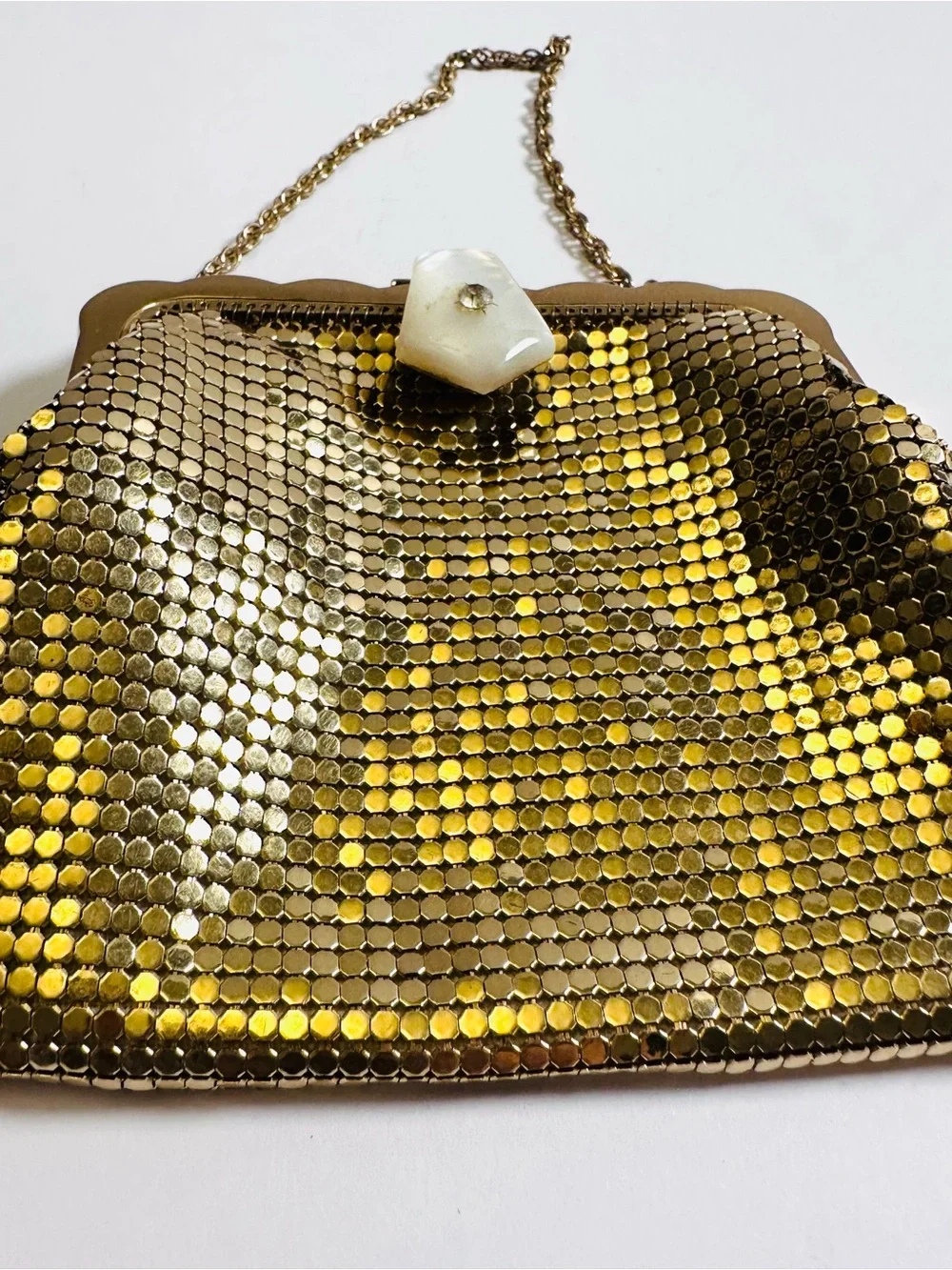 Vintage 1950s Whiting & Davis Gold Mesh Purse #2962 Pearlescent Clasp USA AS IS